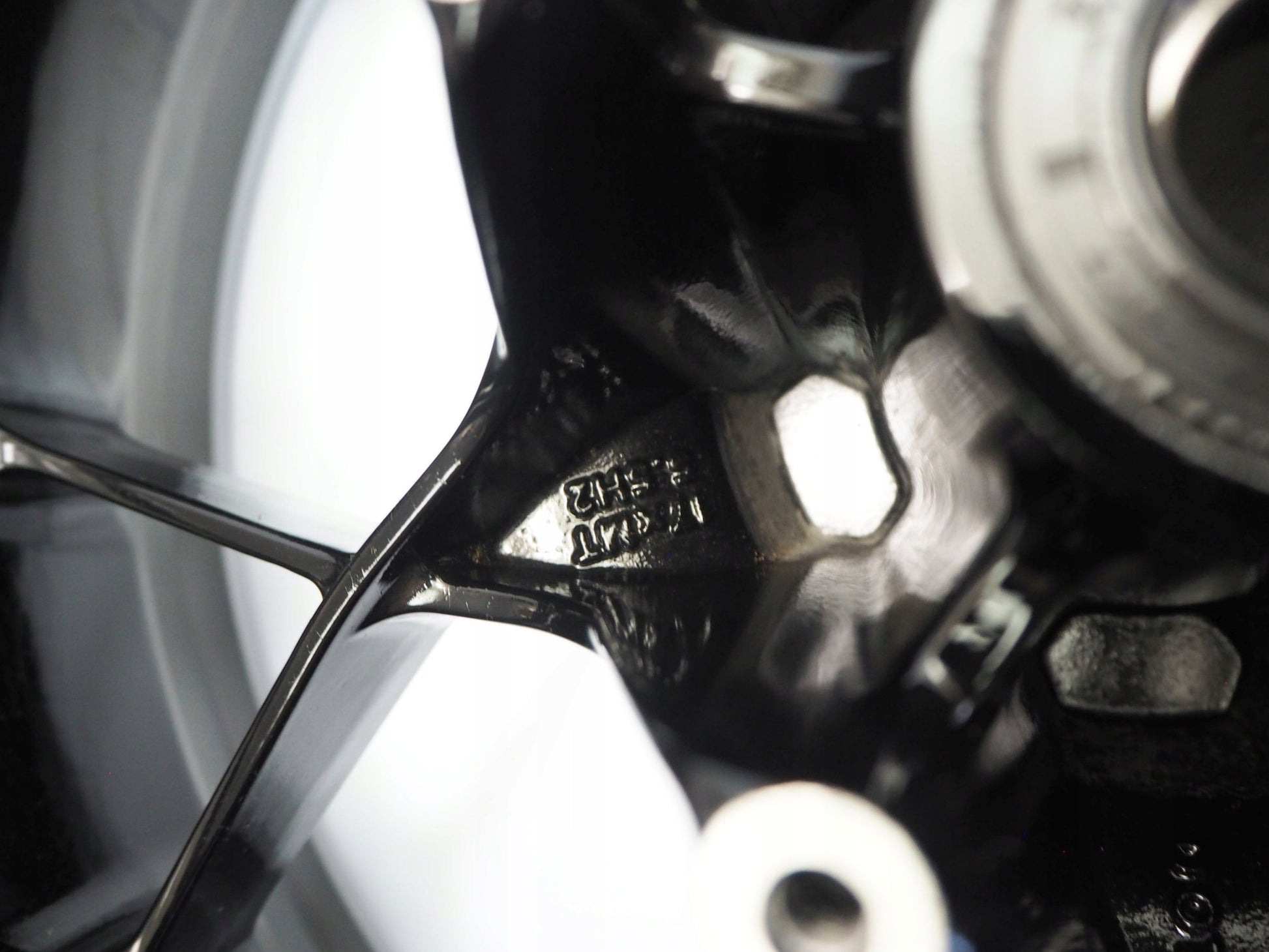 KTM 890 DUKE R 20- Felge hinten Wheel Hinterrad 8