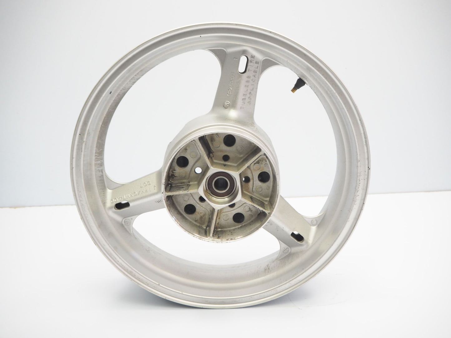 SUZUKI DL 650 V-STROM 04-11 Felge hinten Wheel Hinterrad 9