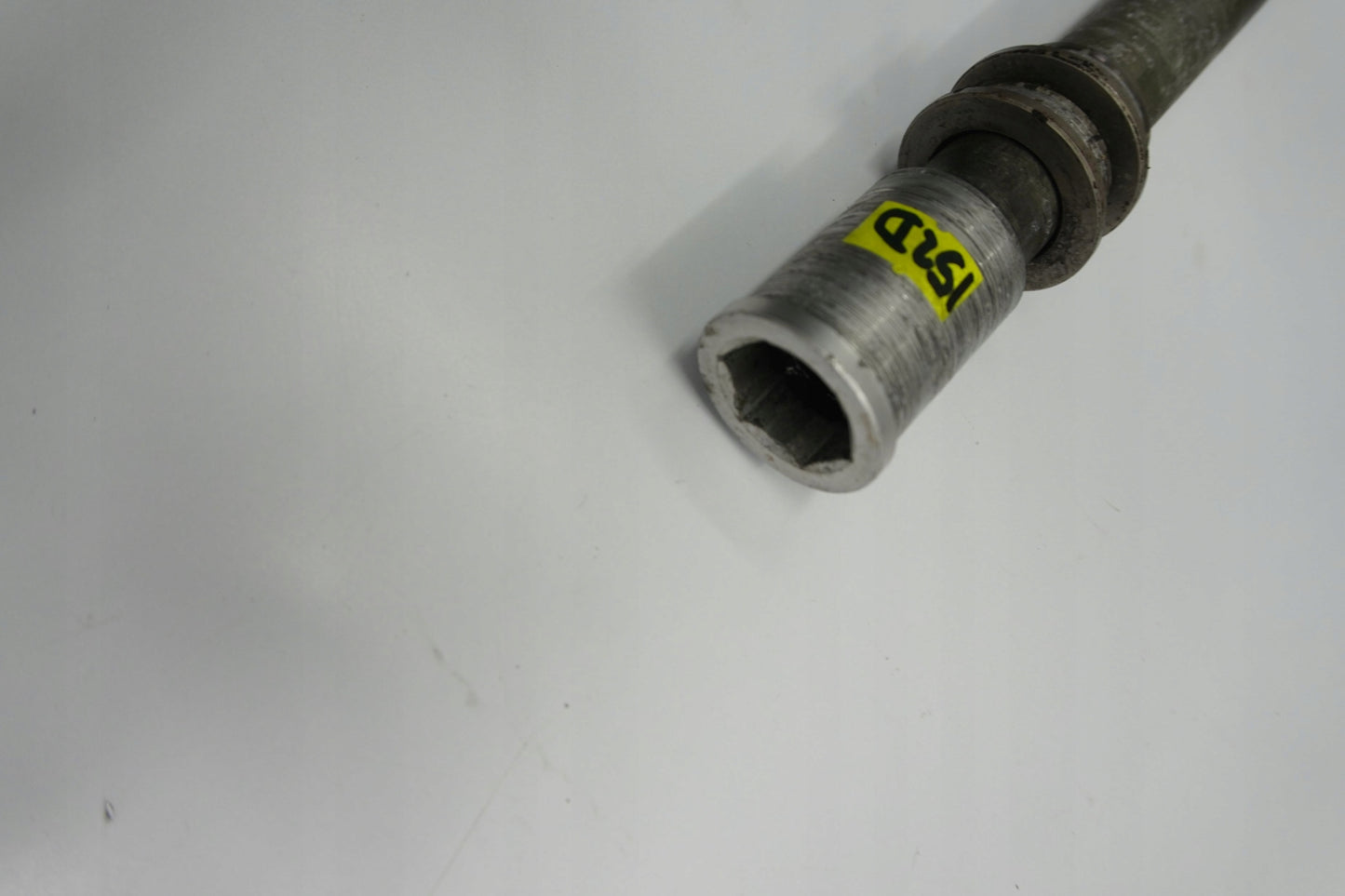 KAWASAKI GTR 1400 10-14 Vorderachse Achse vorne Radachse front axle 3