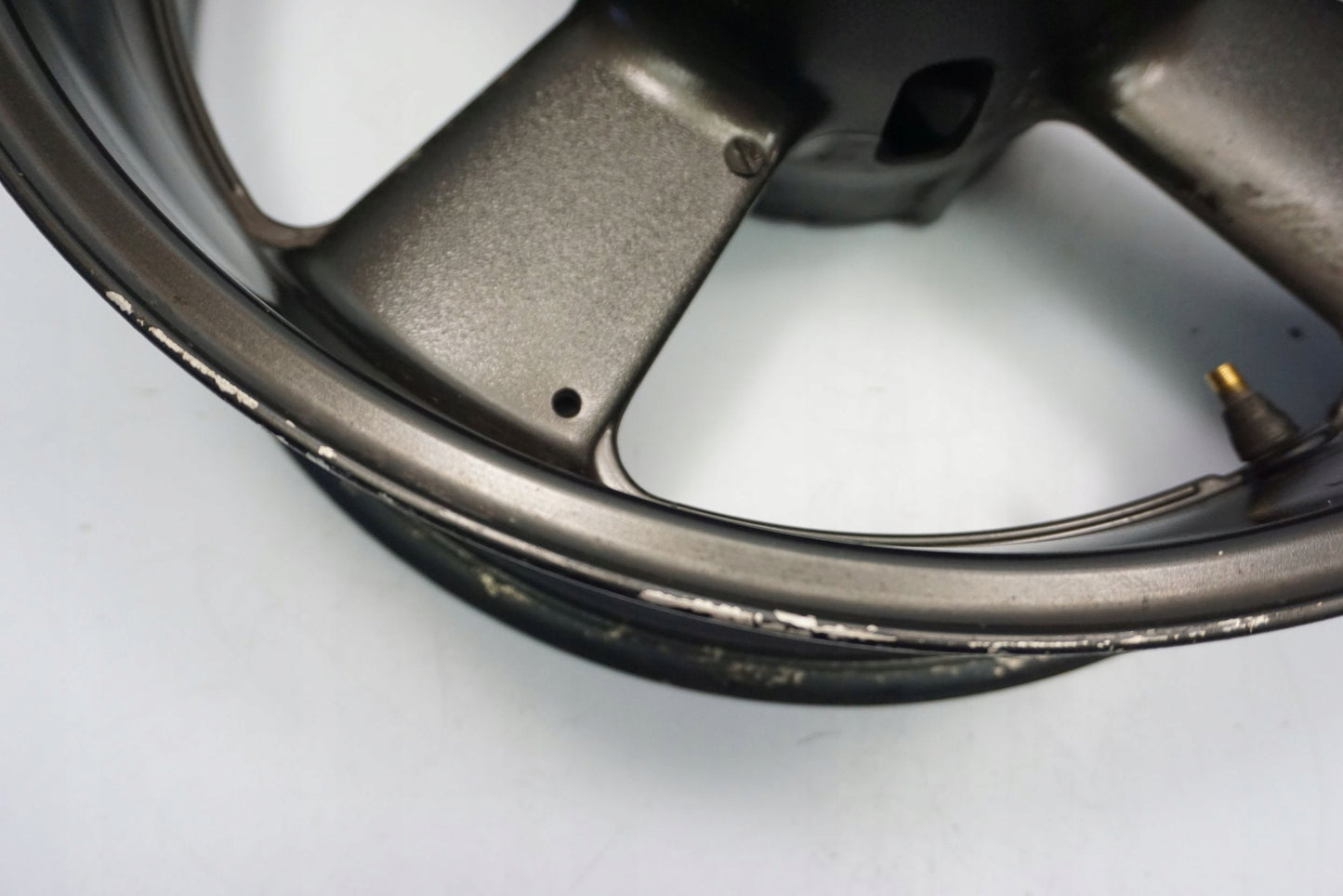 YAMAHA MT-01 1700 05-12 Felge hinten Wheel Hinterrad 10