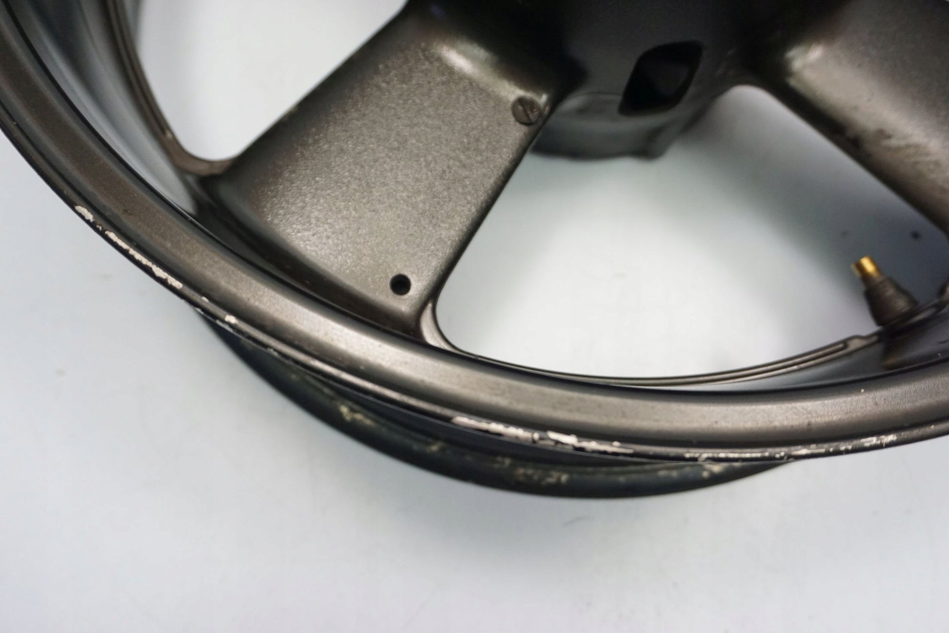 YAMAHA MT-01 1700 05-12 Felge hinten Wheel Hinterrad 10