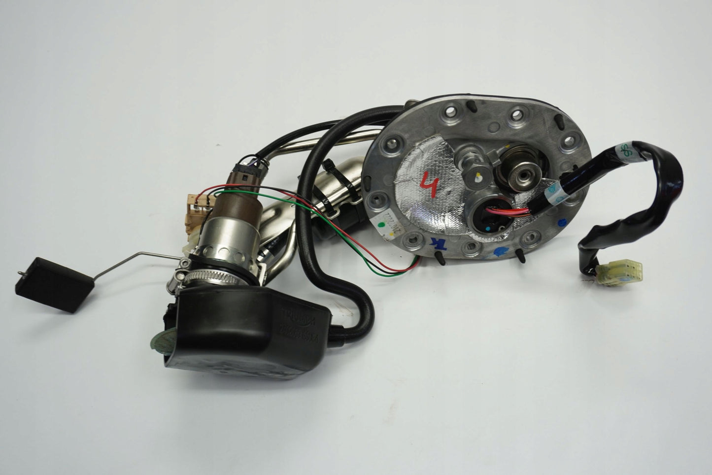 TRIUMPH ROCKET 3 R 20- Benzinpumpe Kraftstoffpumpe Fuel Pump 4