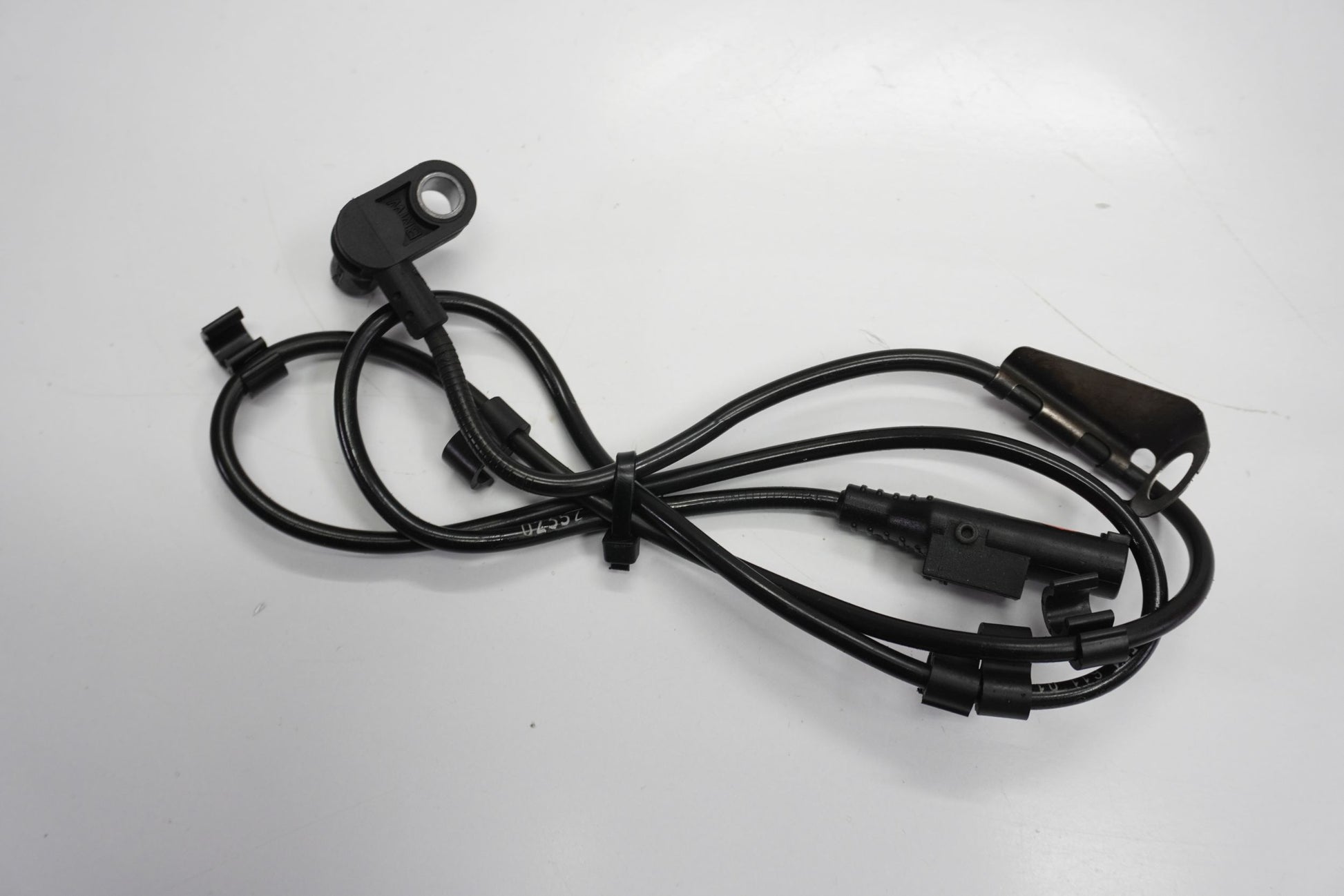 BMW R 1200 R K53 15-18 ABS Sensor vorne 4