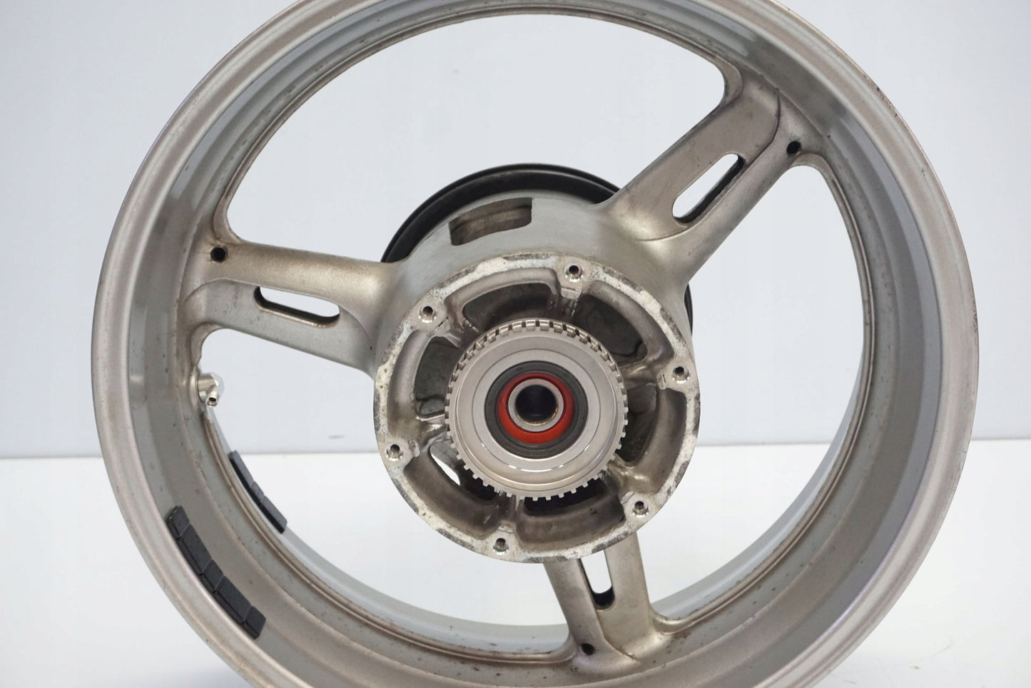 YAMAHA FJR 1300 06-12 Felge hinten Wheel Hinterrad 8