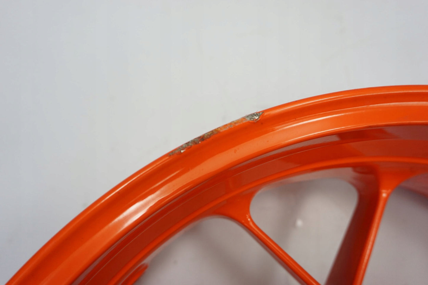 KTM 890 DUKE R 20- Felge hinten Wheel Hinterrad 4