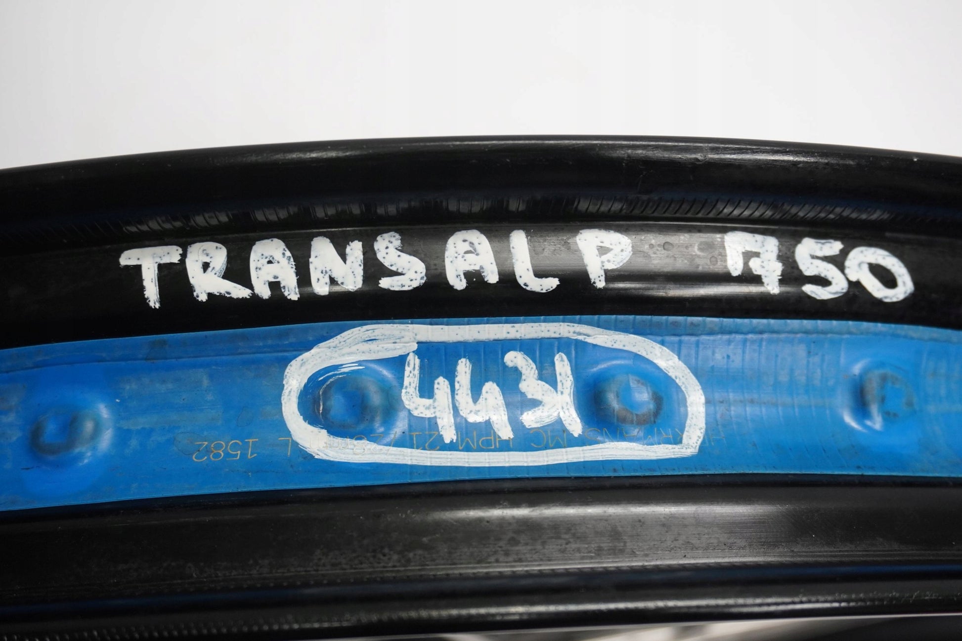 HONDA XL 750 TRANSALP 23- Felge vorne Wheel Vorderrad 8