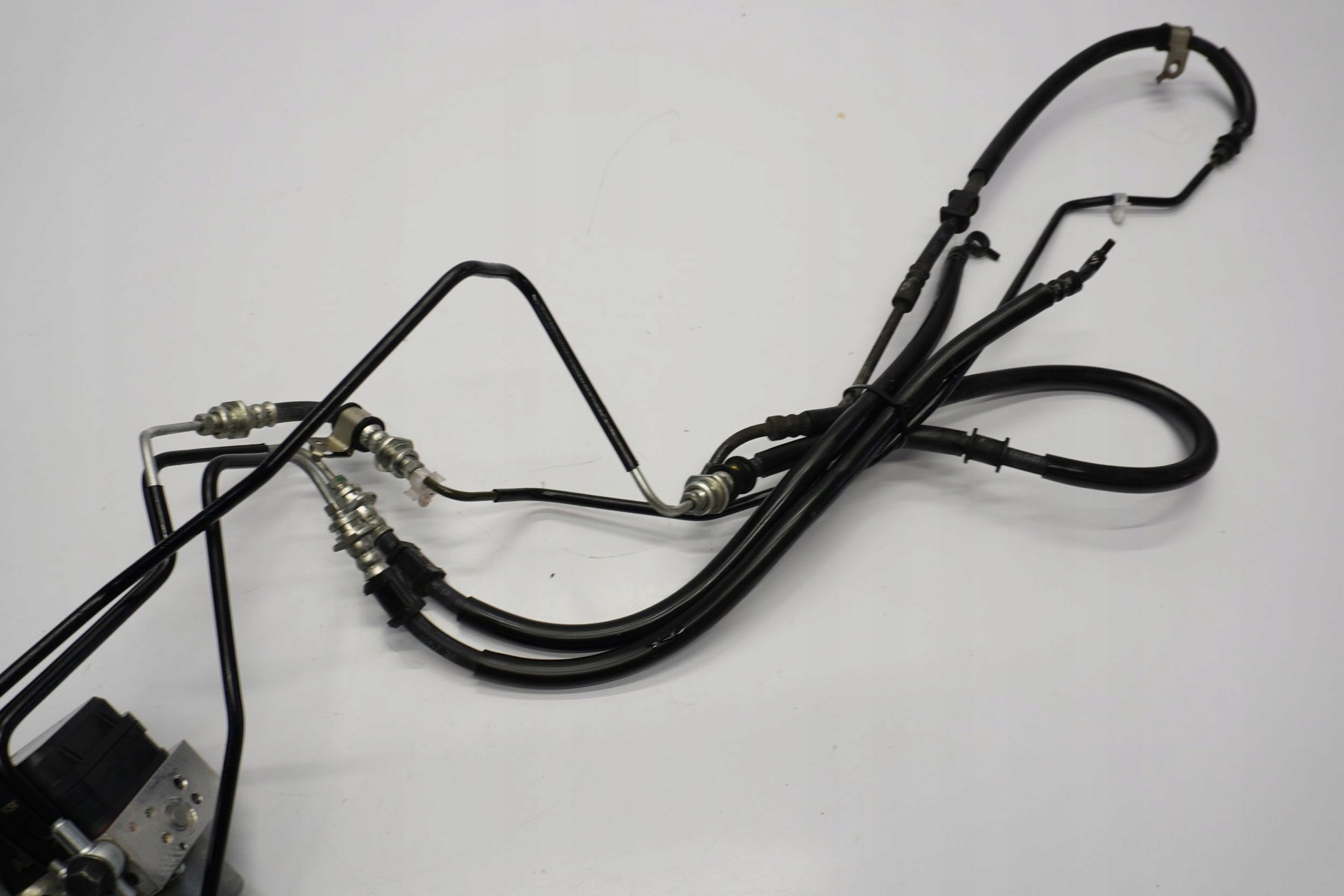 YAMAHA X-MAX 300 17- ABS Pumpe Druckmodulator 8