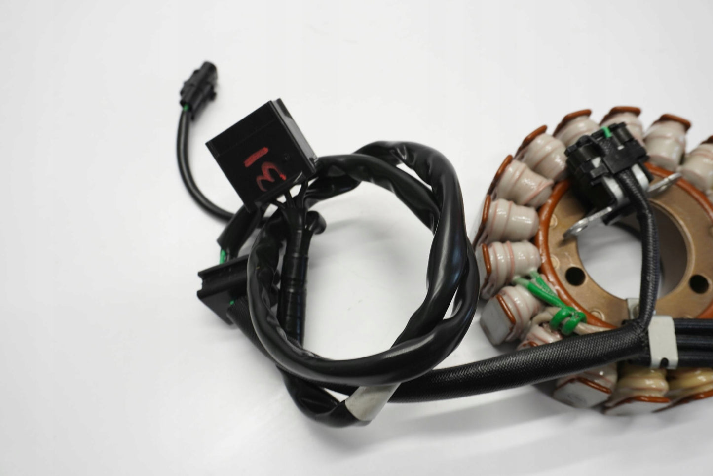 SUZUKI V-STROM 800 23- Lichtmaschine Stator Generator Lima Alternator 7