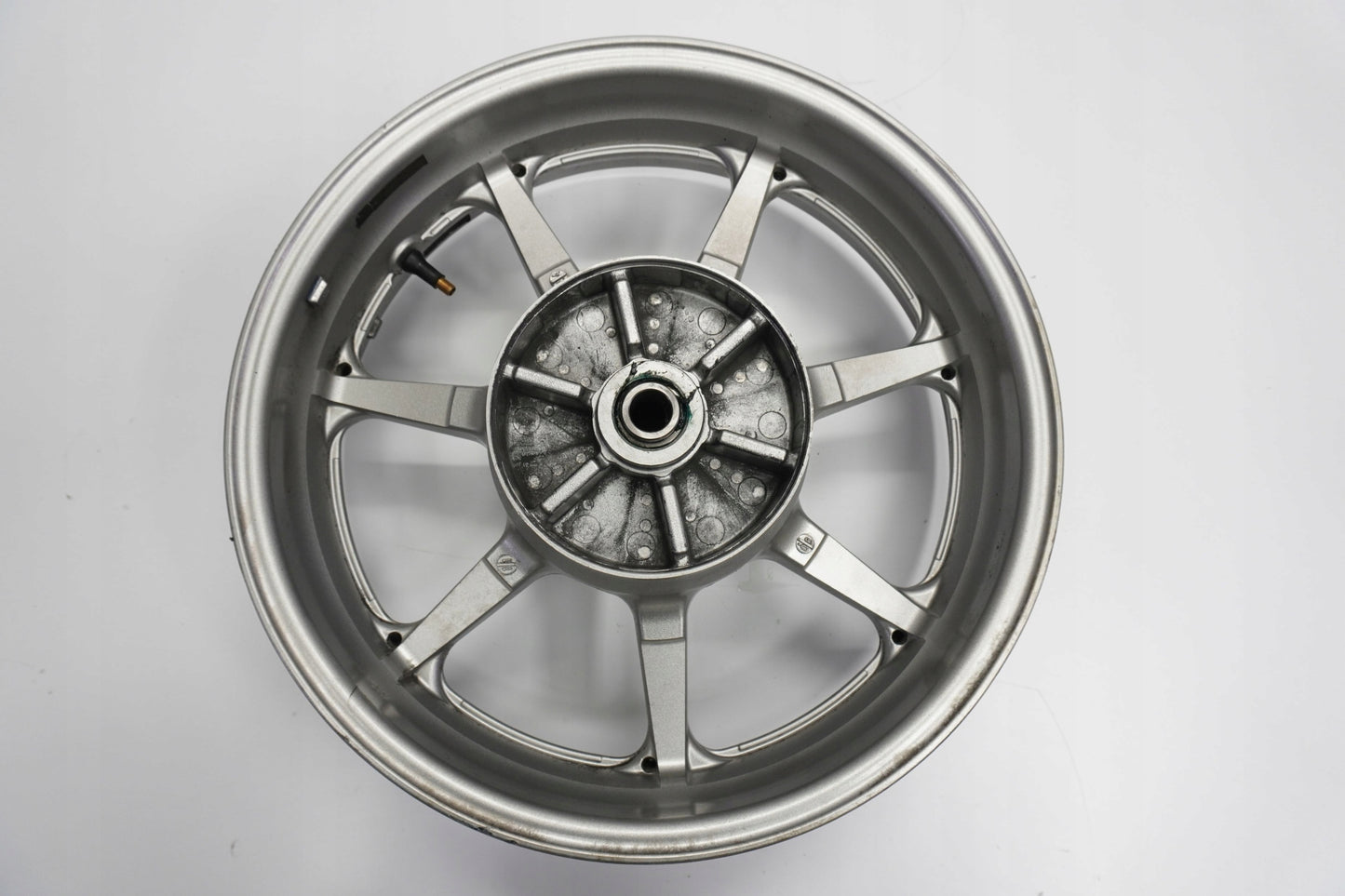 YAMAHA XVS 1300 A MIDNIGHT STAR 07-15 Felge hinten Wheel Hinterrad 8