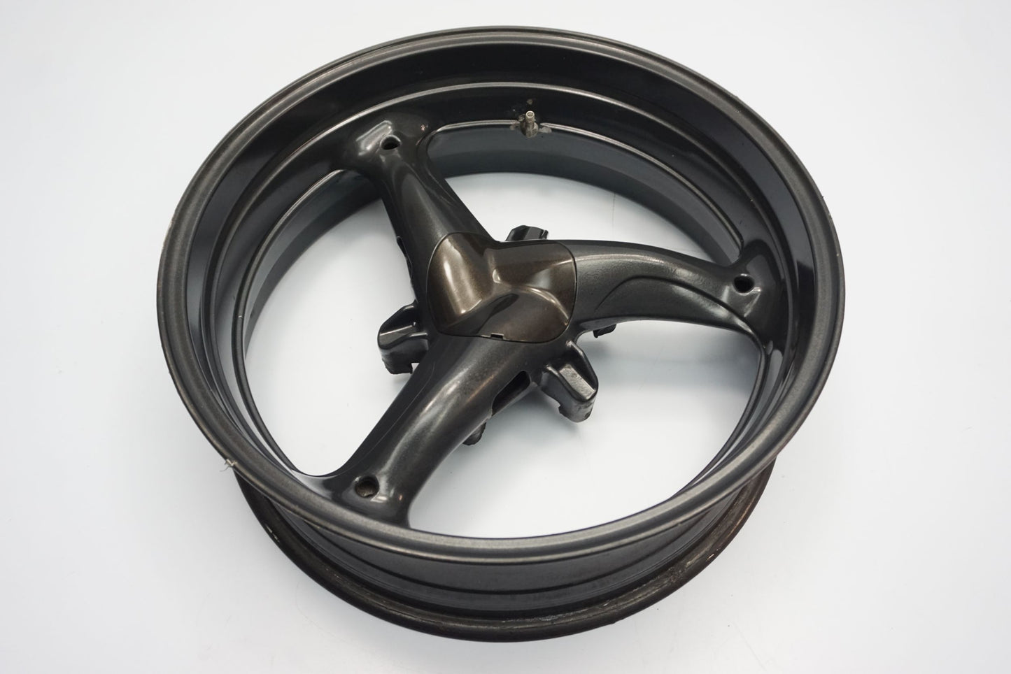 MOTO GUZZI BREVA V 1100 Felge hinten Wheel Hinterrad 6