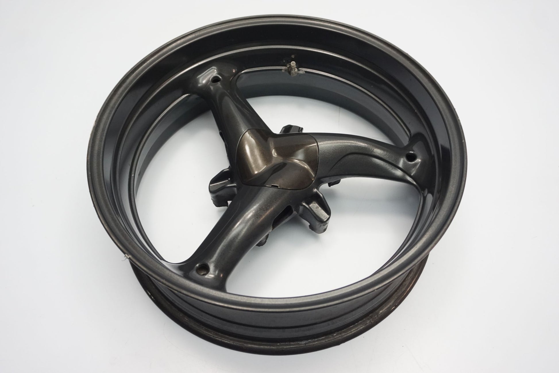 MOTO GUZZI BREVA V 1100 Felge hinten Wheel Hinterrad 6