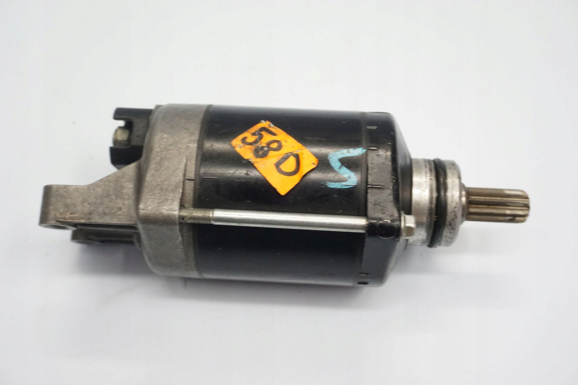 SUZUKI GSR 750 11-16 Anlasser Starter Motor 2