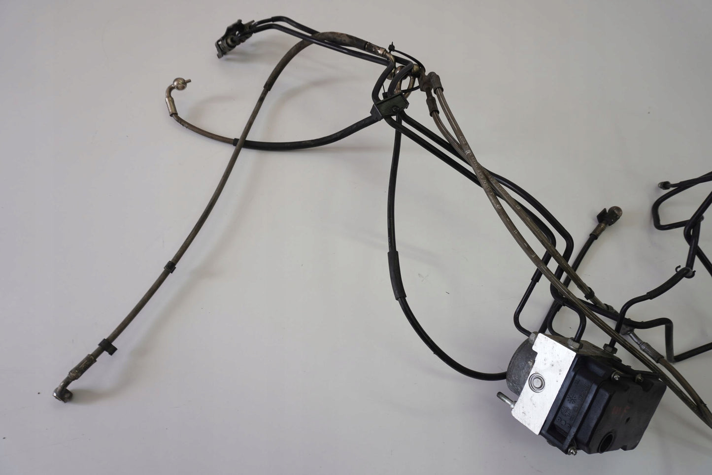 BMW F 800 GS 08-15 ABS Pumpe Druckmodulator 2