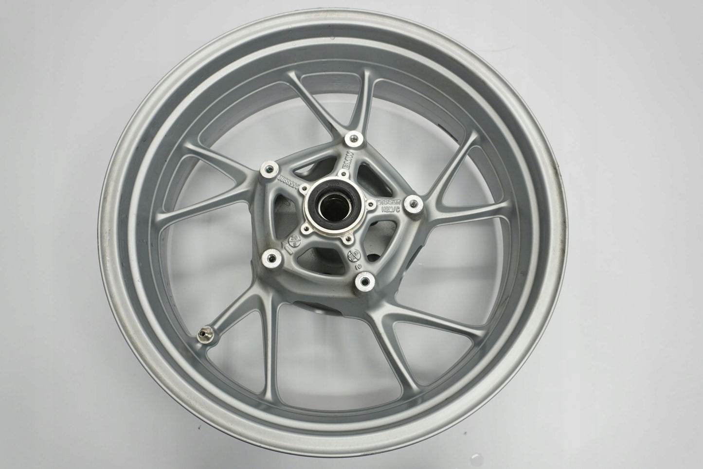 BMW F 900 R K83 20- Felge hinten Wheel Hinterrad 7