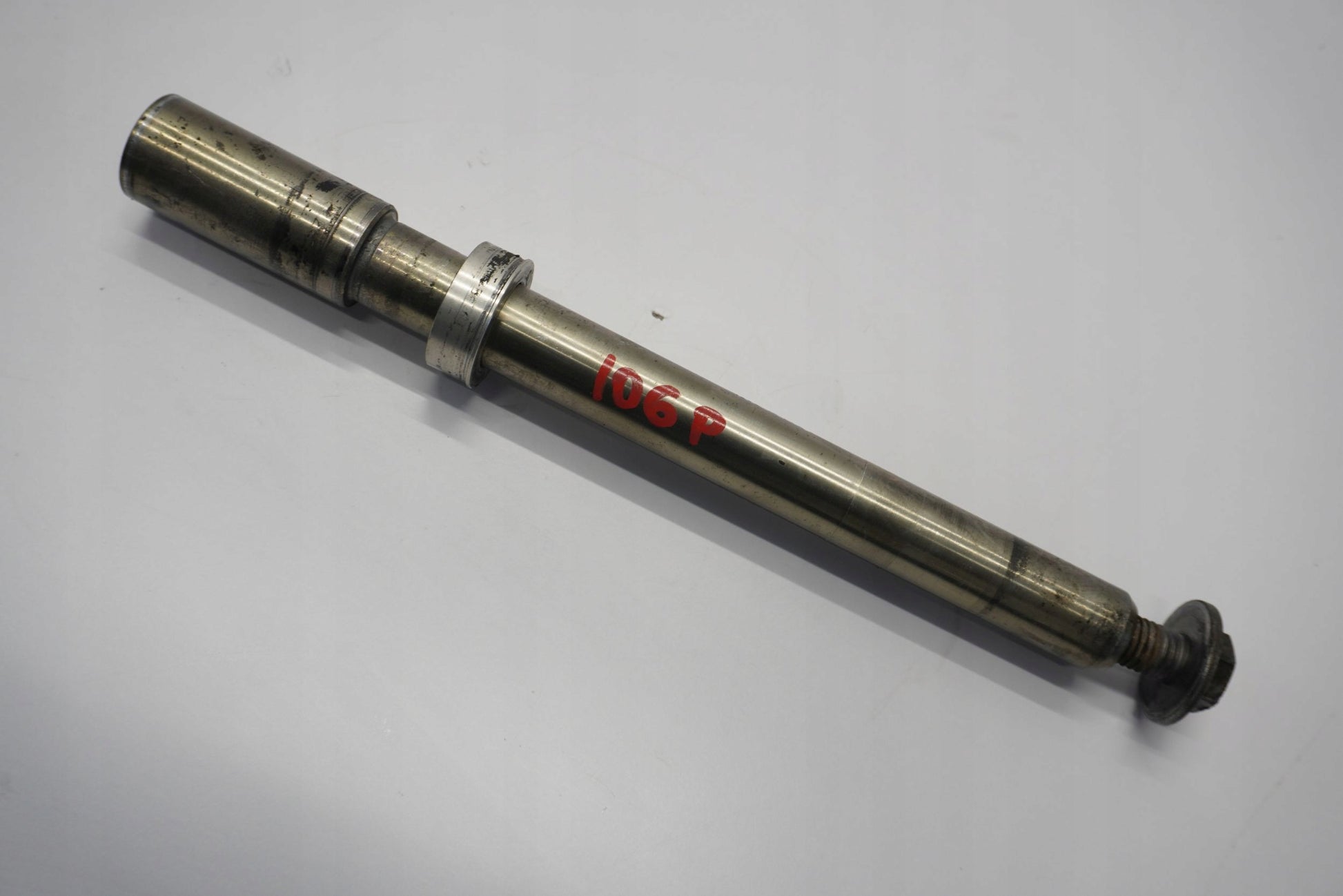 BMW R 1200 GS K50 13-16 Vorderachse Achse vorne Radachse front axle 7