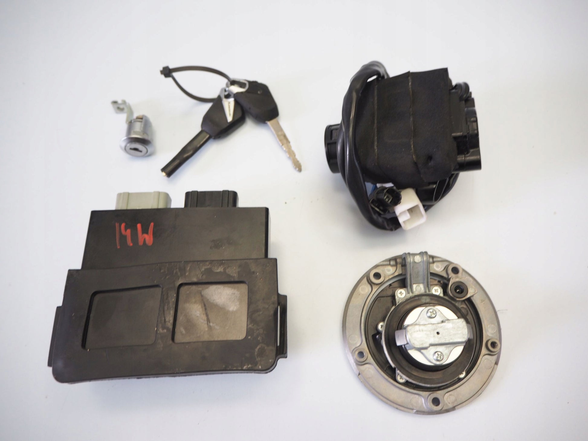 KAWASAKI Z1000 14-19 Schlosssatz Zündschloss Lock Set 4