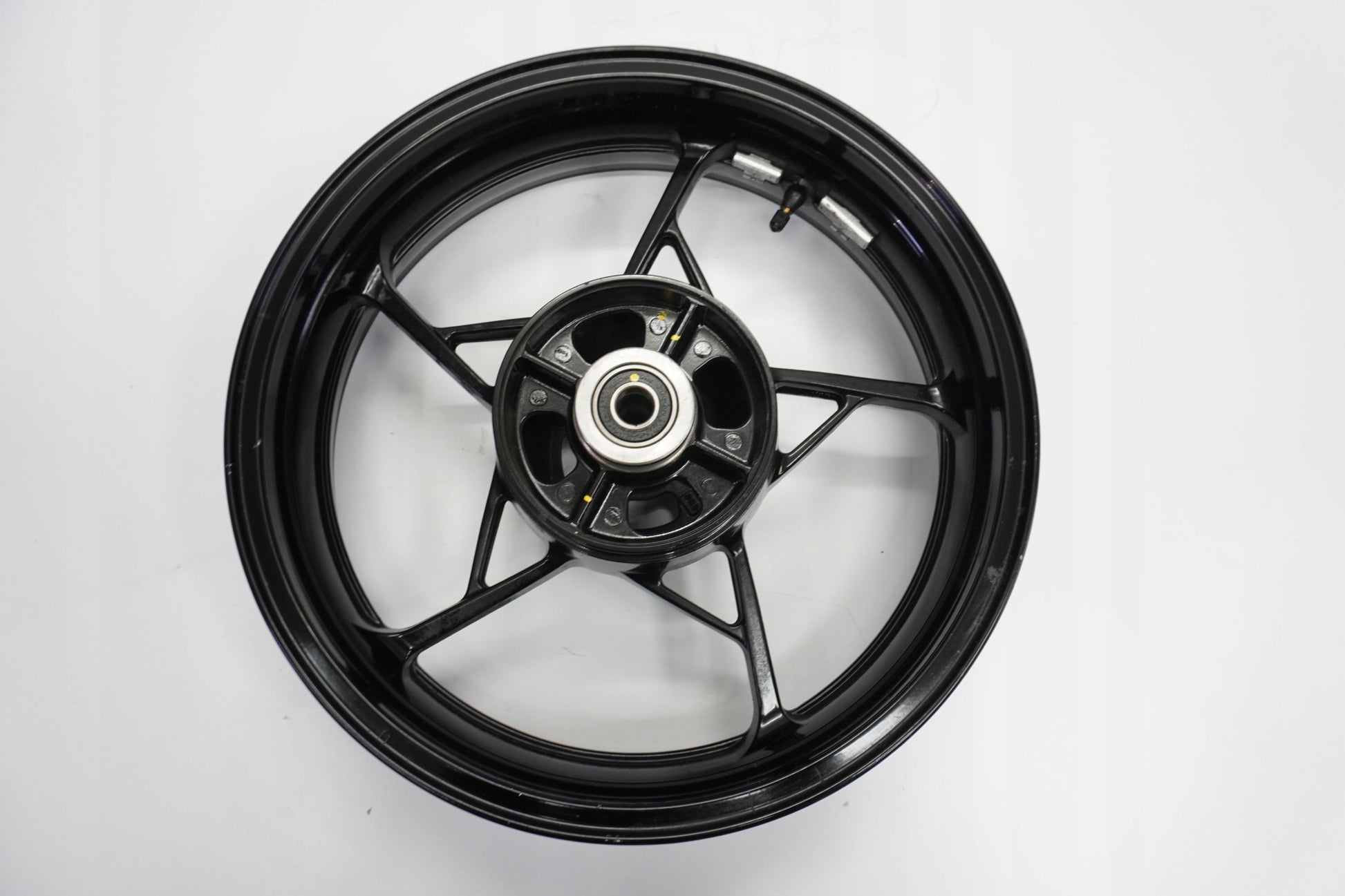 KAWASAKI Z 650 17-19 Felge hinten Wheel Hinterrad 4