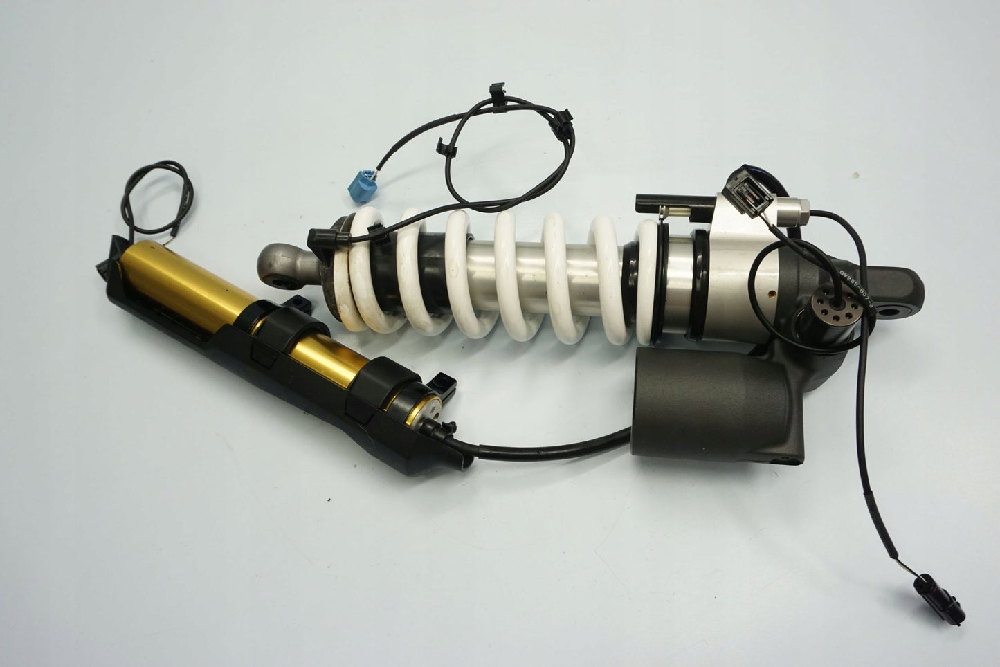 TRIUMPH TIGER 1200 RALLY EXPLORER 22- Stoßdämpfer Federbein shock absorber 2