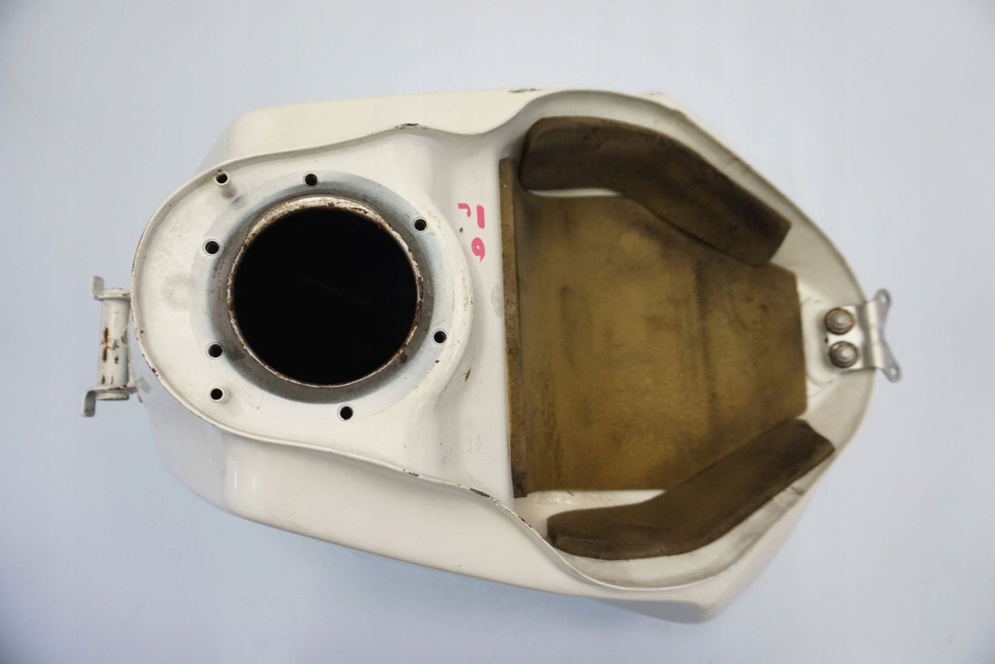 TRIUMPH STREET TRIPLE 675 07-12 Kraftstofftank Benzintank Fuel Tank