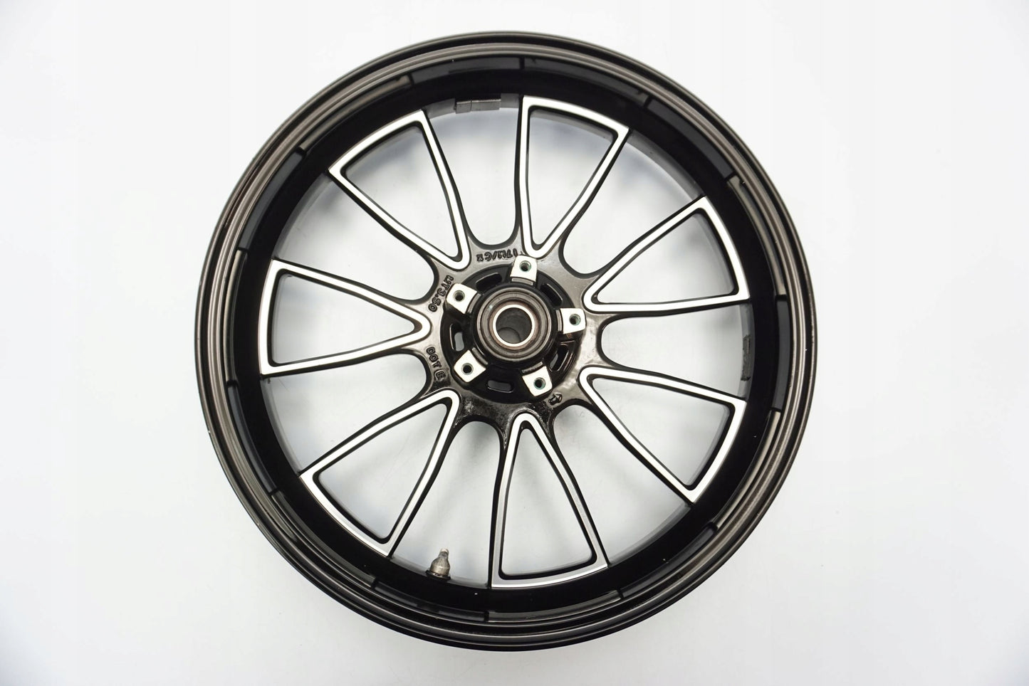 DUCATI DIAVEL 1200 Felge vorne Wheel Vorderrad 5