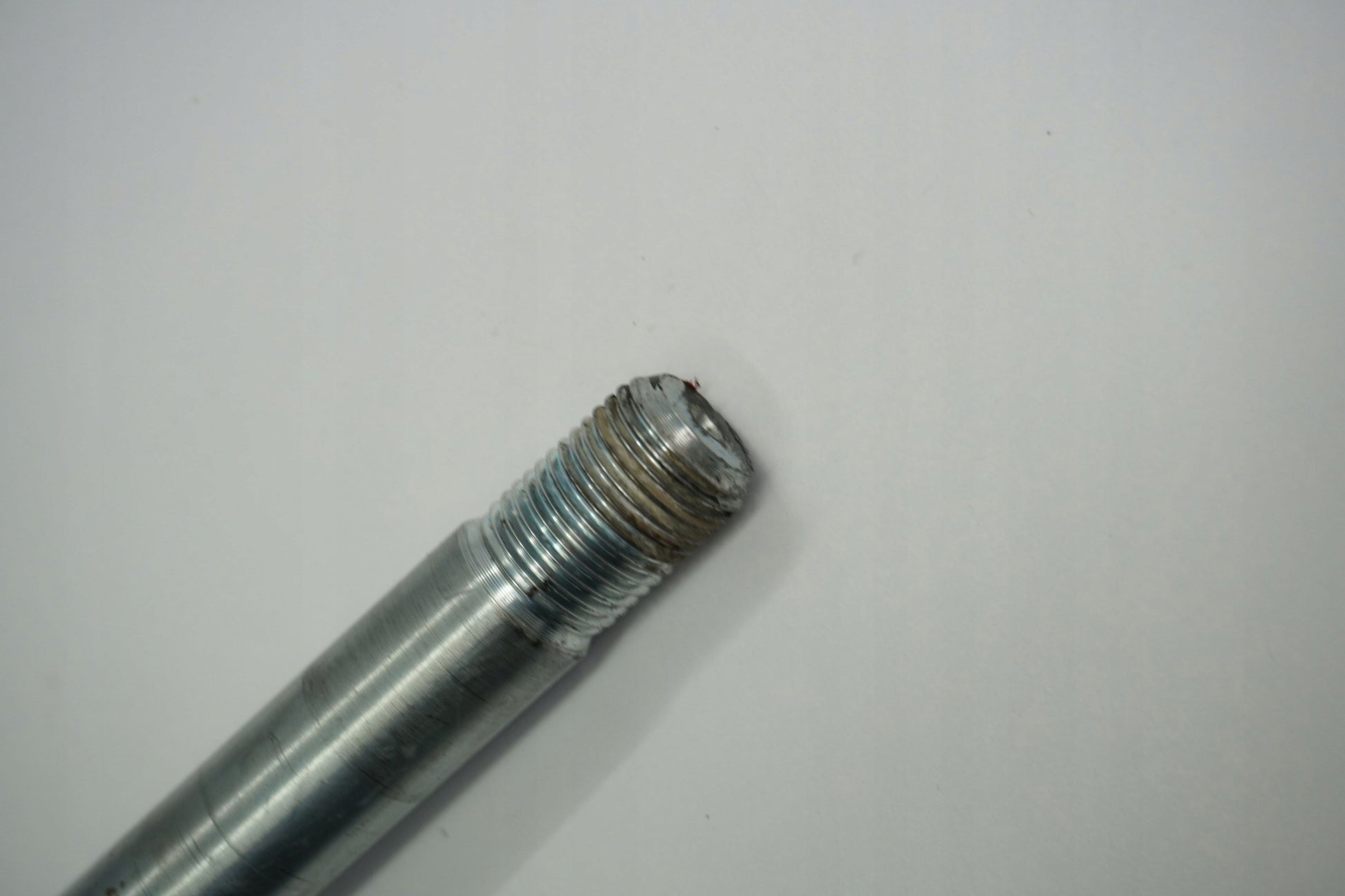 SUZUKI DL 650 V-STROM 19- Vorderachse Achse vorne Radachse front axle 4