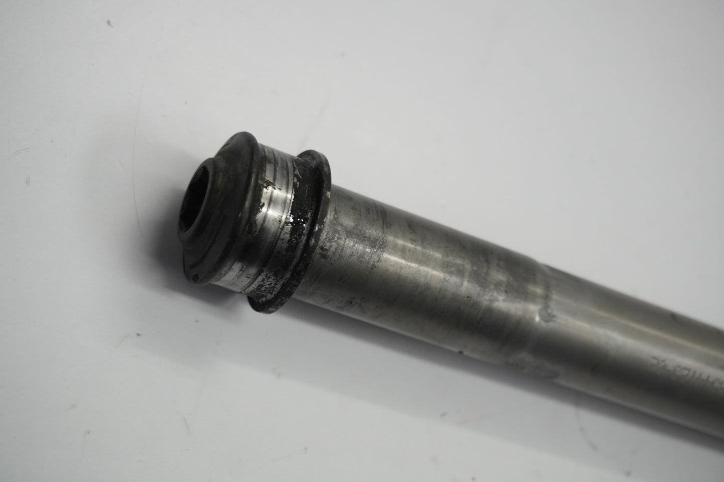 BMW R 1200 R K53 15-18 Vorderachse Achse vorne Radachse front axle 2