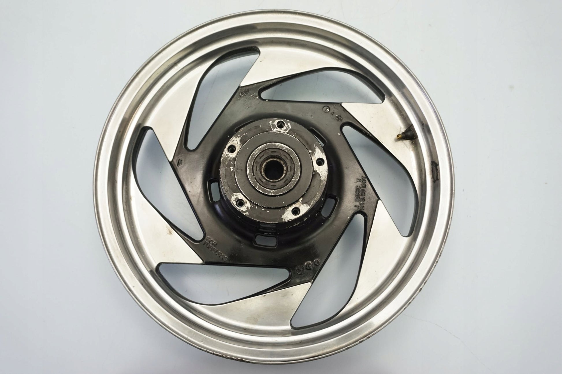 SUZUKI M 1800 R INTRUDER 06- Felge vorne Wheel Vorderrad 2