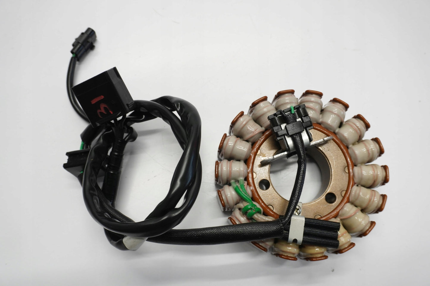 SUZUKI V-STROM 800 23- Lichtmaschine Stator Generator Lima Alternator 6