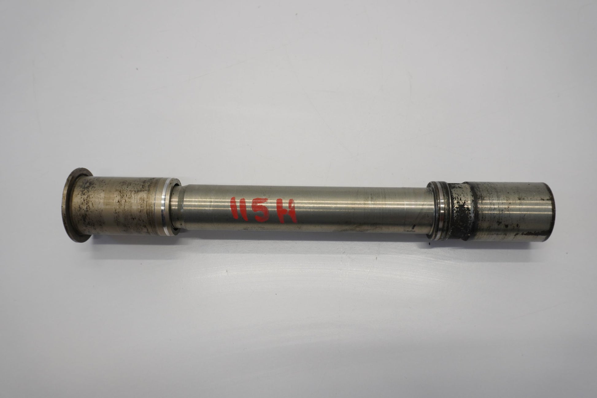 BMW K 1300 R 09-16 Vorderachse Achse vorne Radachse front axle 4