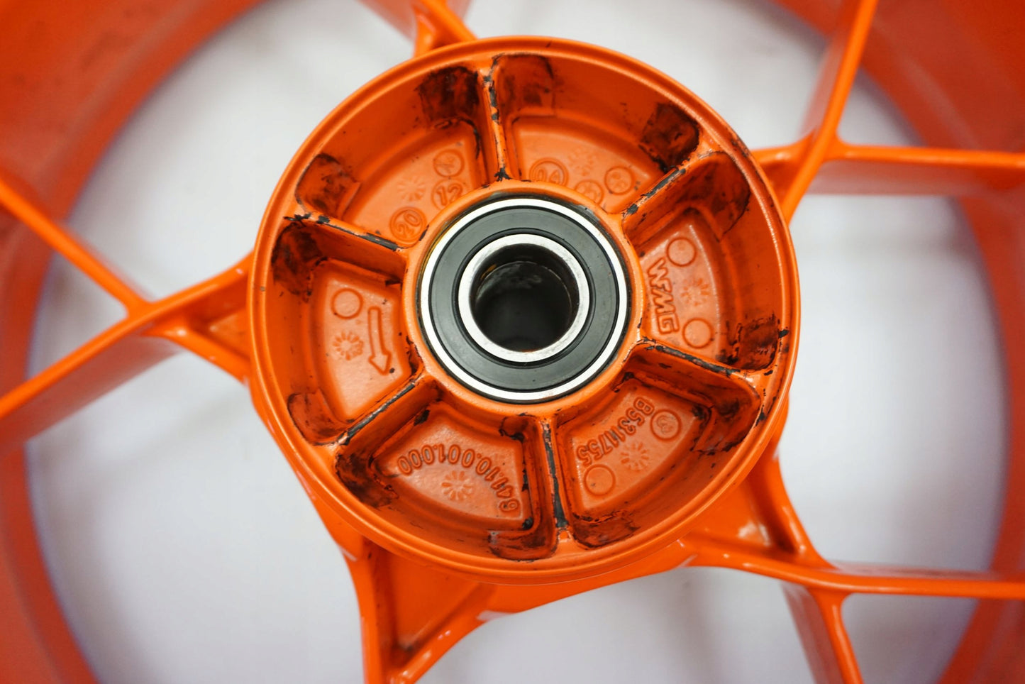 KTM 890 DUKE R 20- Felge hinten Wheel Hinterrad 2