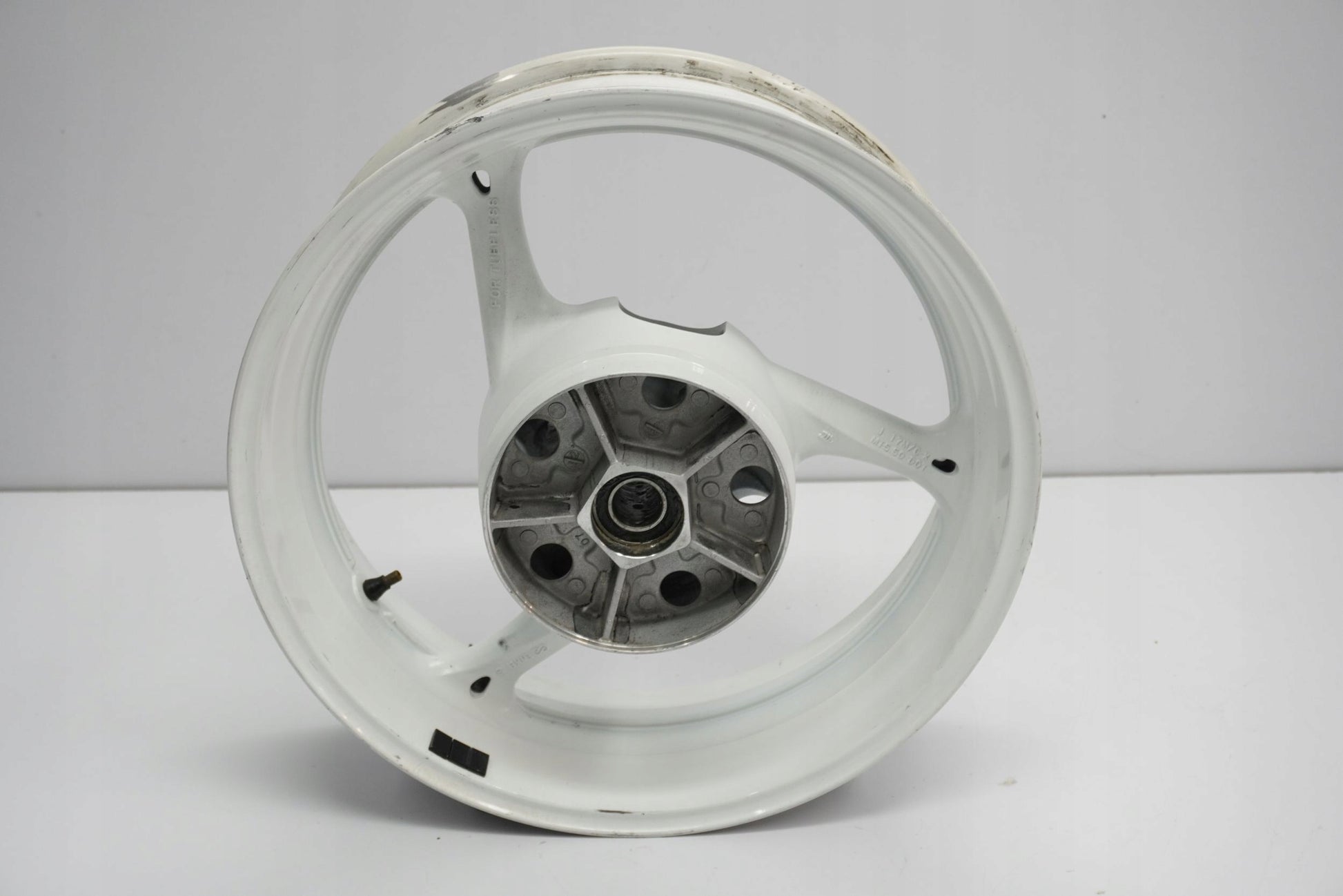 SUZUKI GSX-R 600 750 K8 K9 L0 Felge hinten Wheel Hinterrad 7