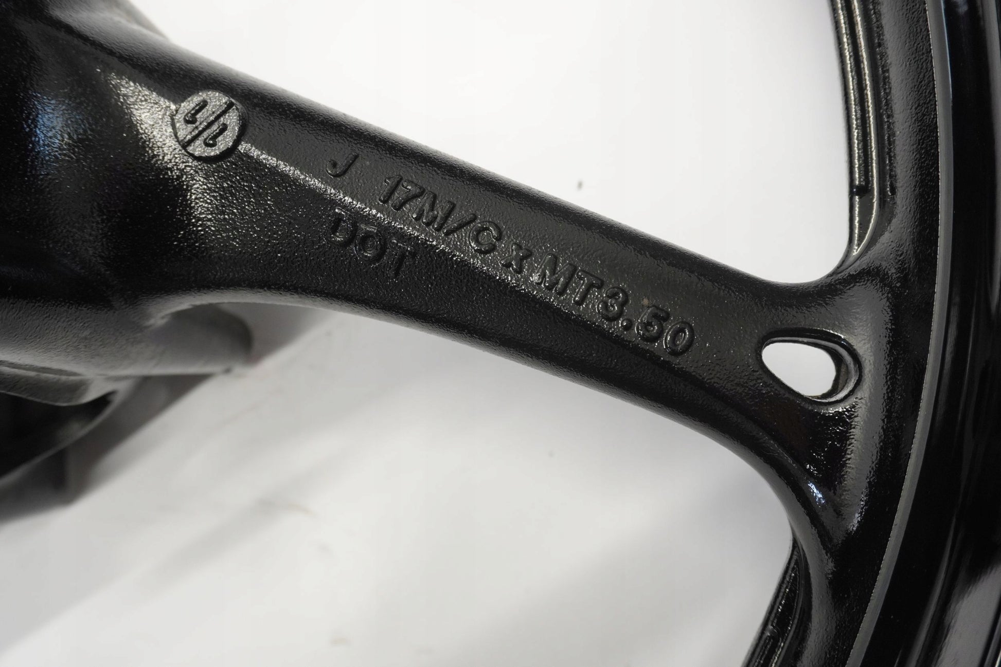 SUZUKI GSX-R 600 750 K8 K9 L0 Felge vorne Wheel Vorderrad 8