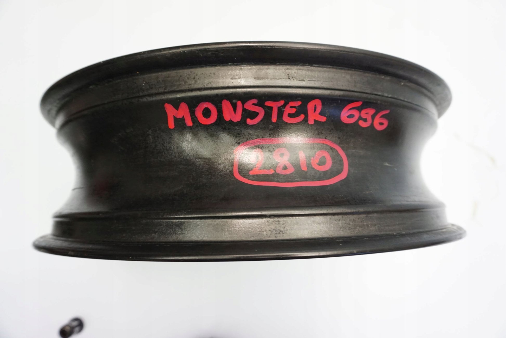 DUCATI MONSTER 696 08-14 Felge hinten Wheel Hinterrad 3