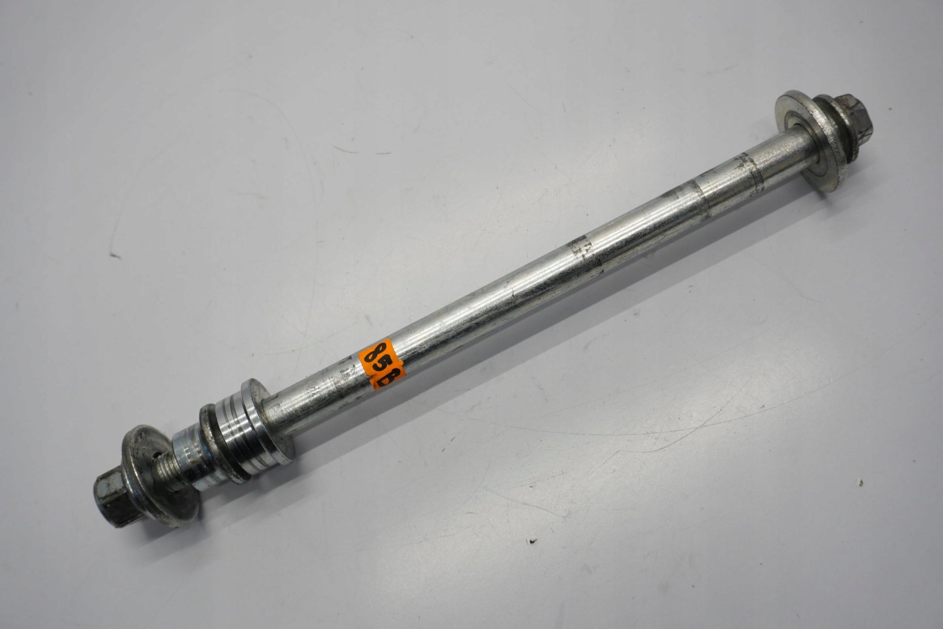 SUZUKI GSX-R 125 18- Hinterachse Achse hinten Radachse rear axle 3