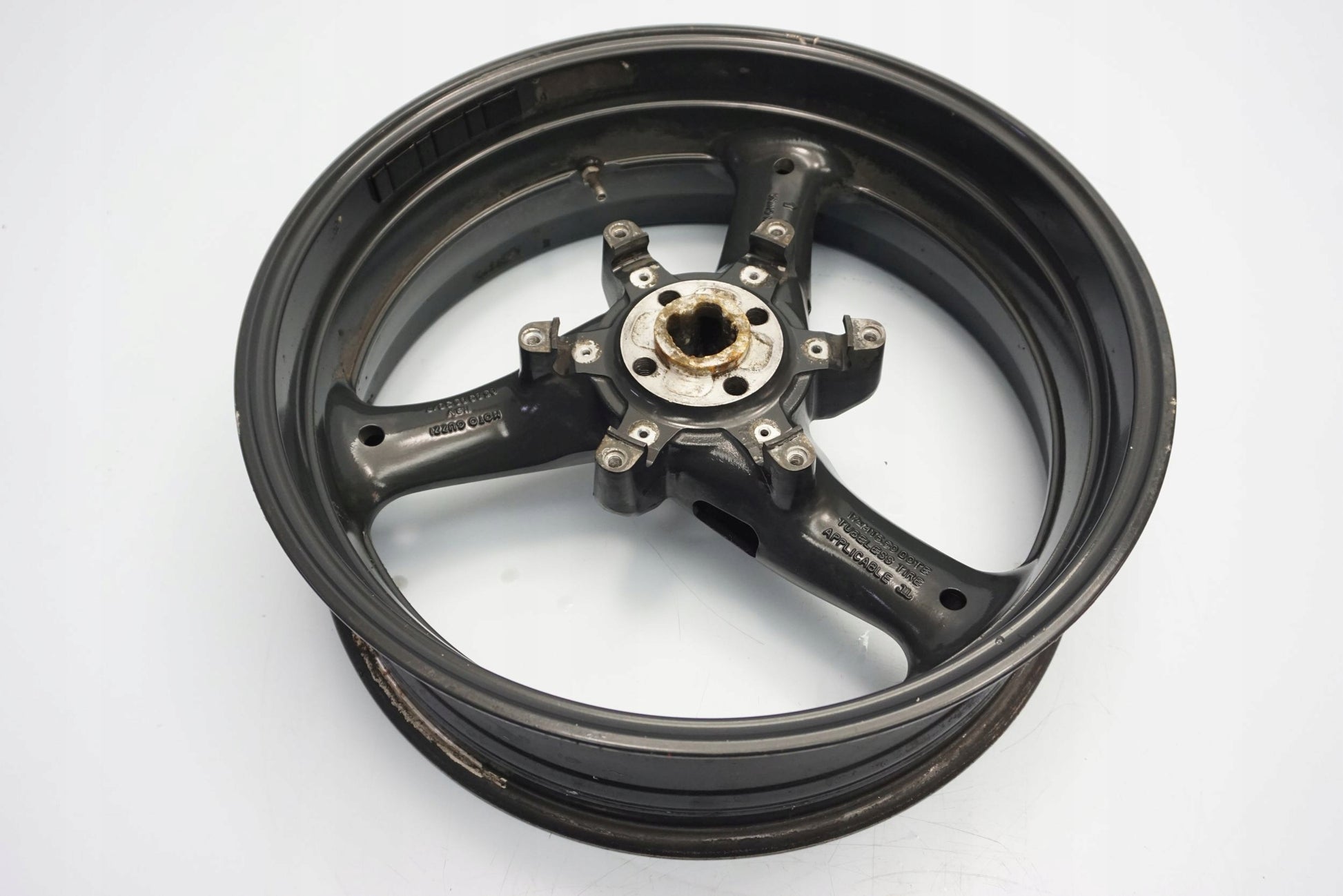 MOTO GUZZI 1200 SPORT V4 06-13 Felge hinten Wheel Hinterrad 8