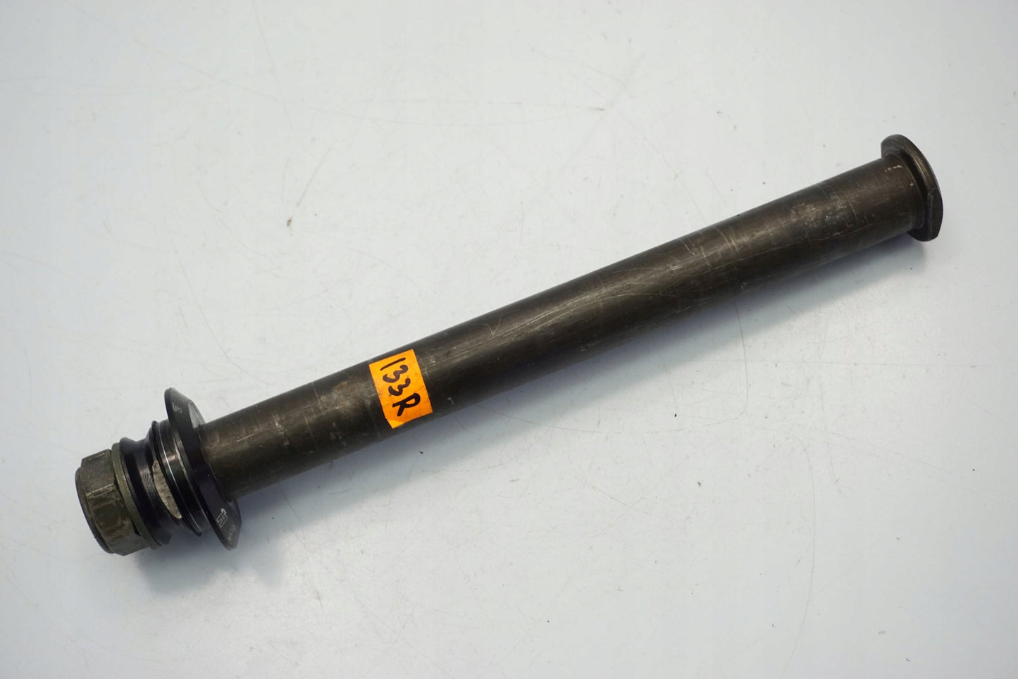 YAMAHA YZF-R6 RJ05 RJ09 03-05 Hinterachse Achse hinten Radachse rear axle