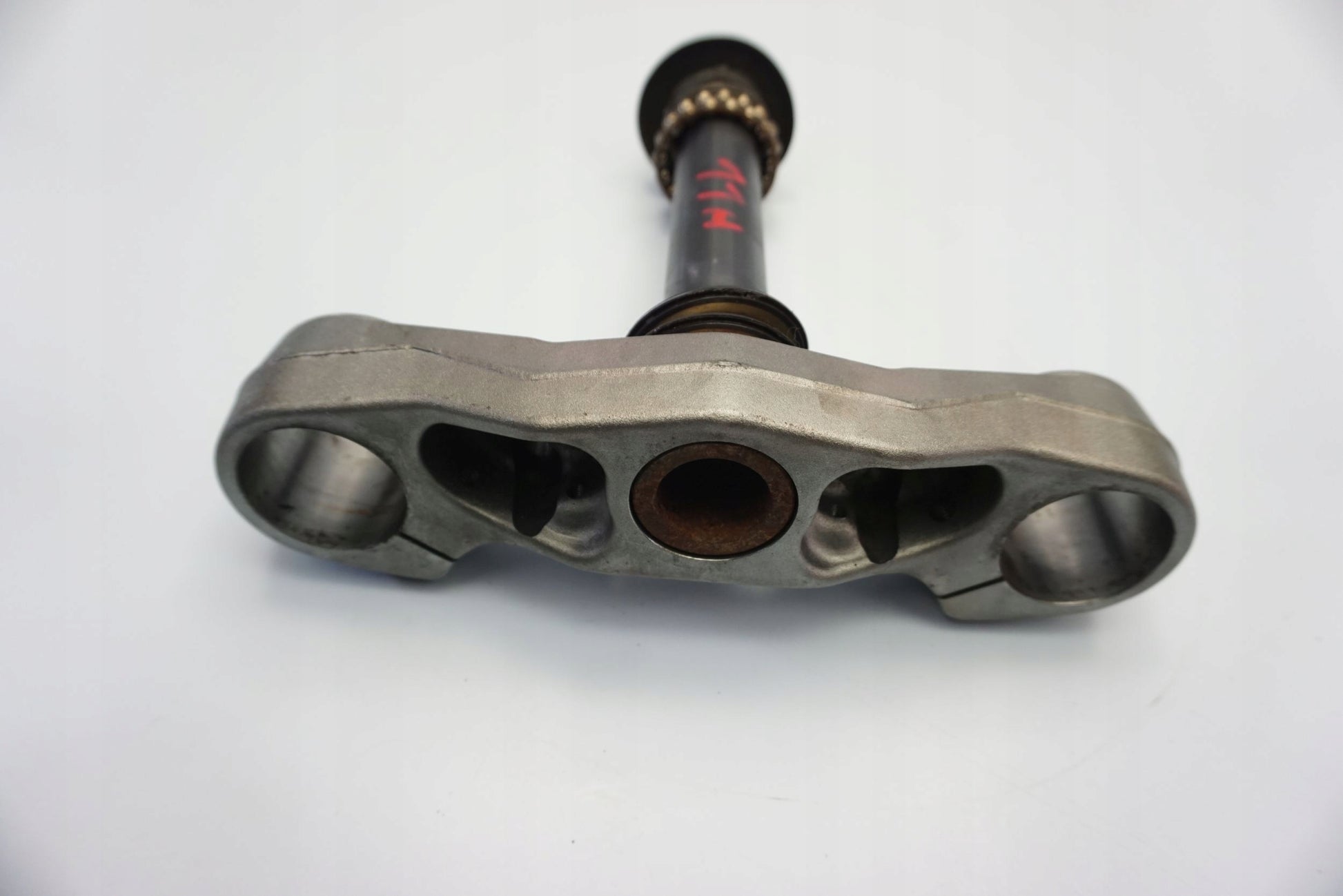 MOTO GUZZI BREVA V 1100 untere Gabelbrücke Triple Clamp unten 2