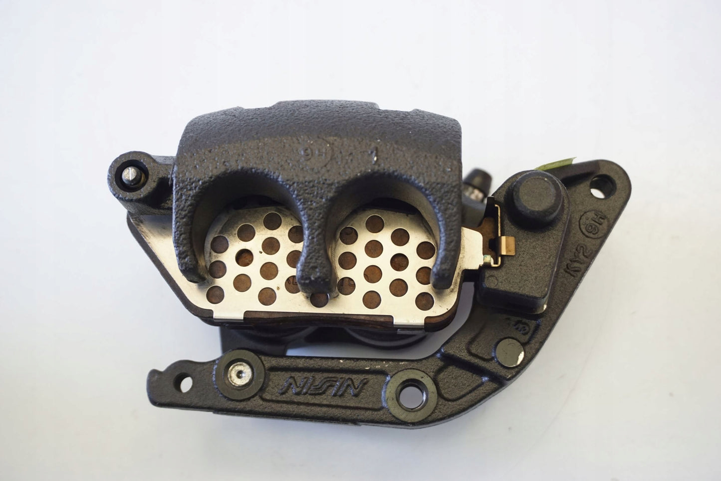 TRIUMPH STREET TRIPLE 660 17- Bremse Bremssattel Bremszange vorne links