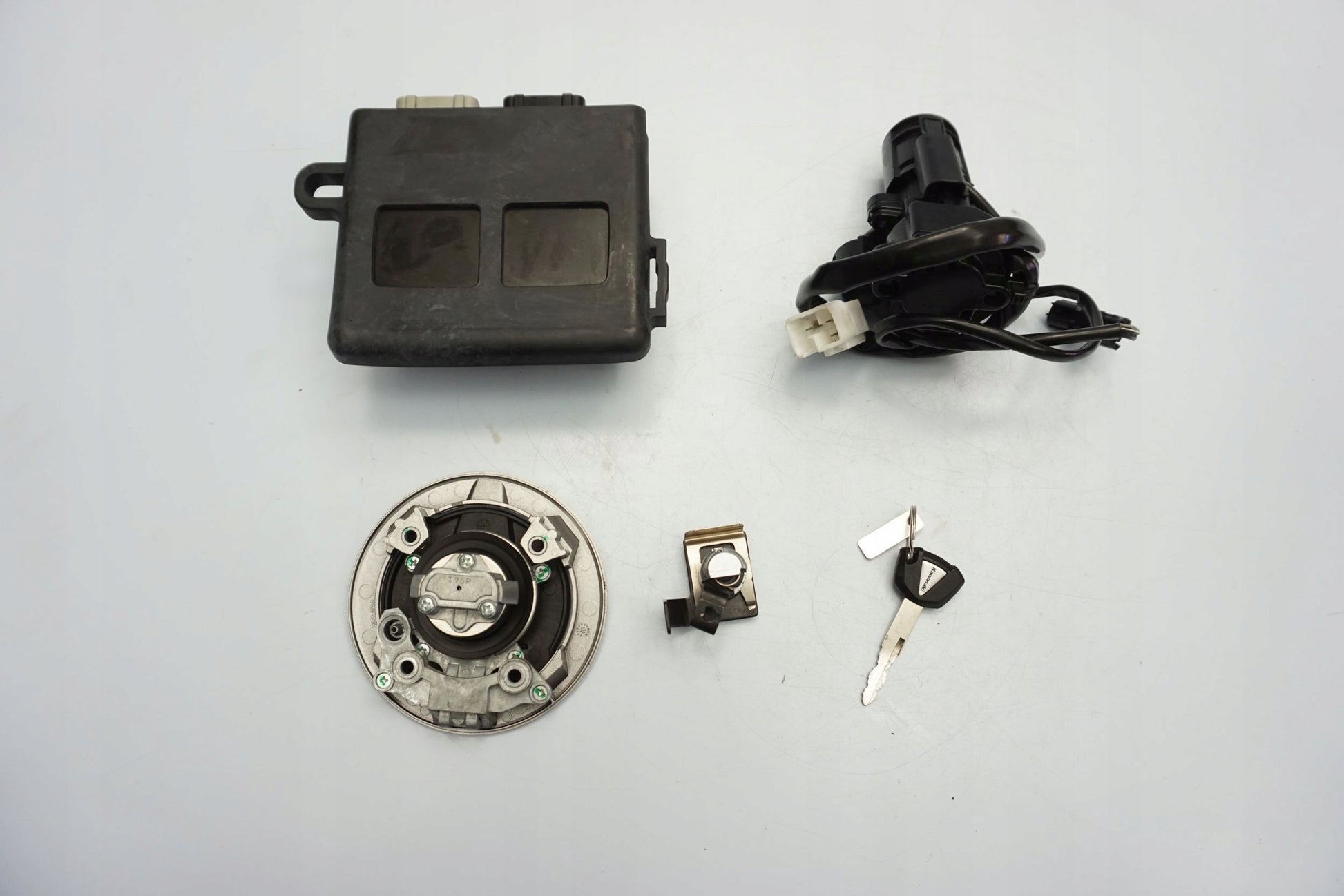 KAWASAKI Z-900 17-19 Schlosssatz Zündschloss Lock Set 8