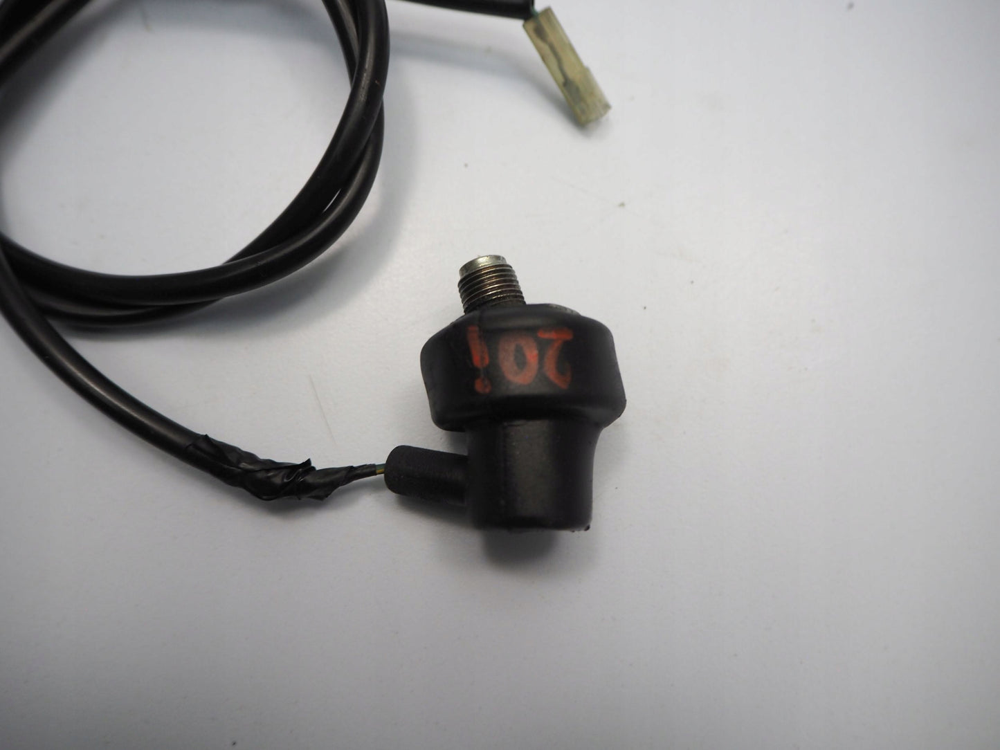 SUZUKI GSF 650 S BANDIT SPORT 07-08 Öldrucksensor Öldruckschalter Oil Pressure Switch