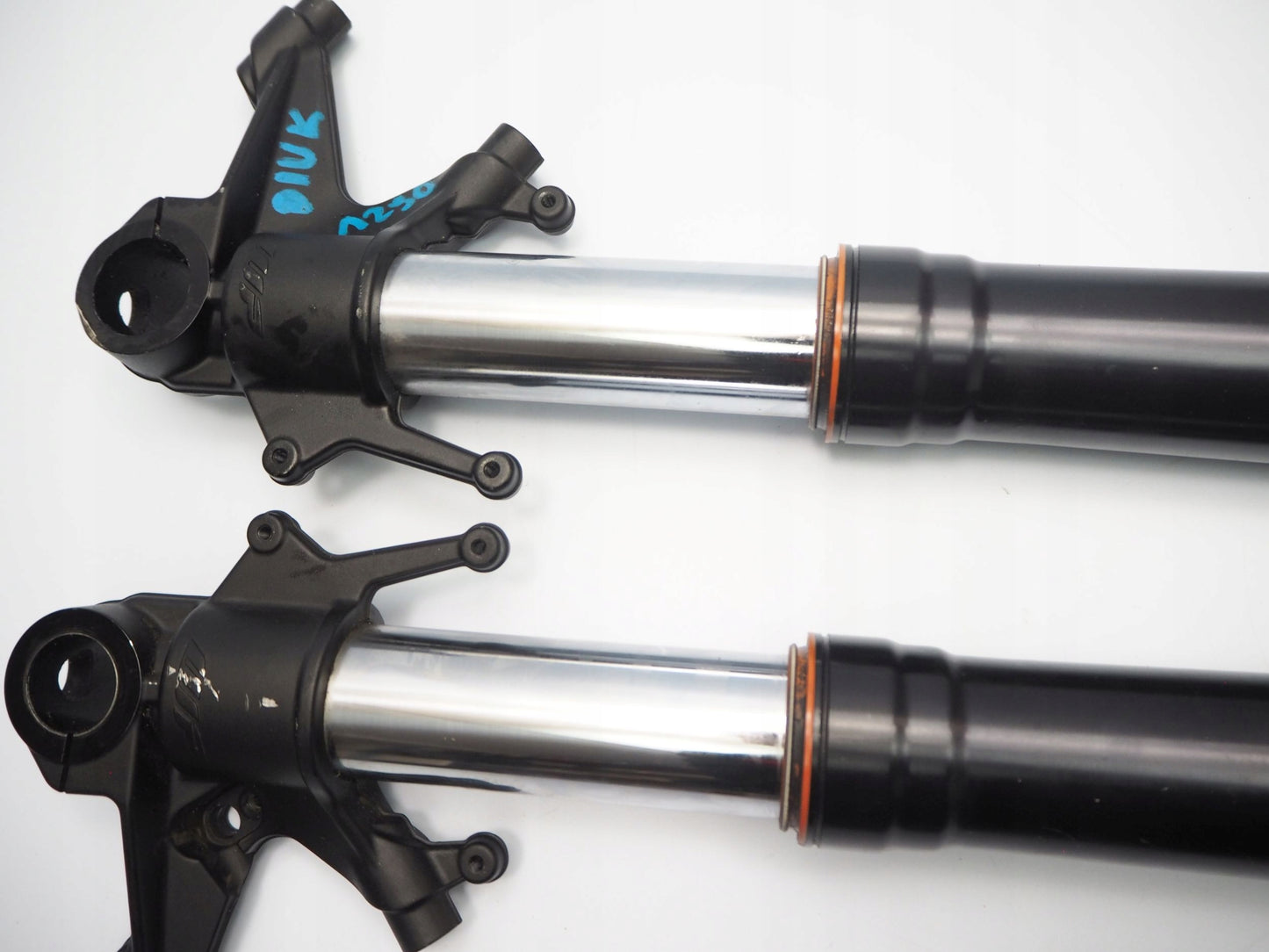 KTM 1290 SUPER DUKE 14-16 Gabel Gabelholme Fork Suspension Fourche Forcella Horquilla 3