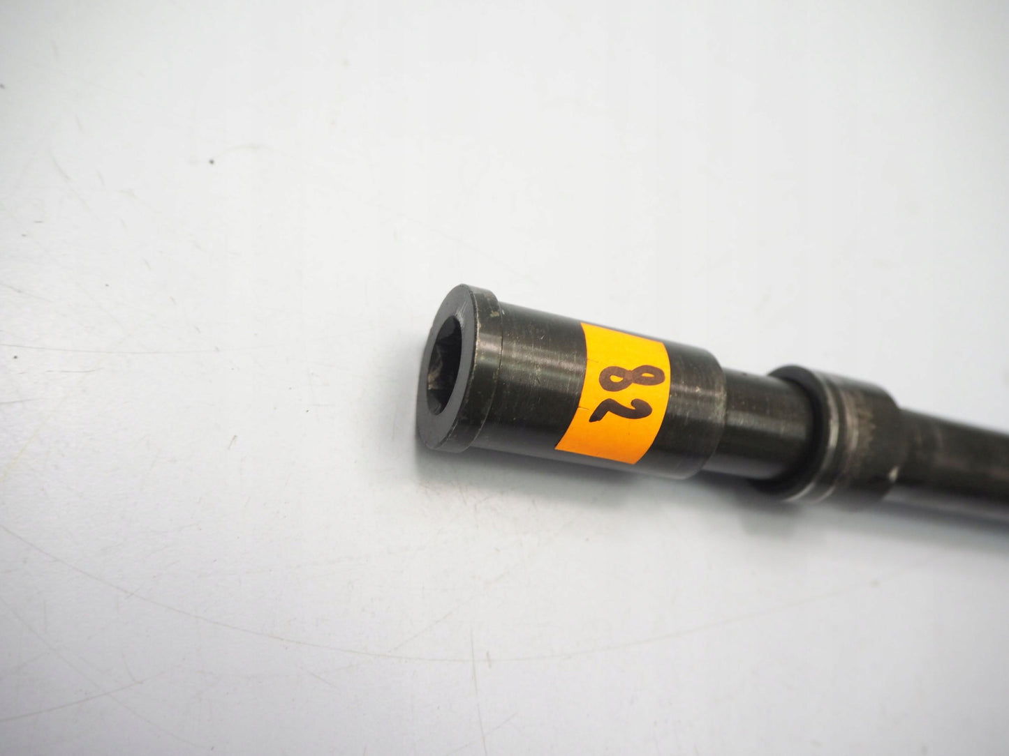 BENELLI BN 302 2018 Vorderachse Achse vorne Radachse front axle