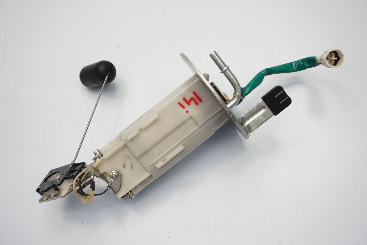 SUZUKI GSR 750 11-16 Benzinpumpe Kraftstoffpumpe Fuel Pump