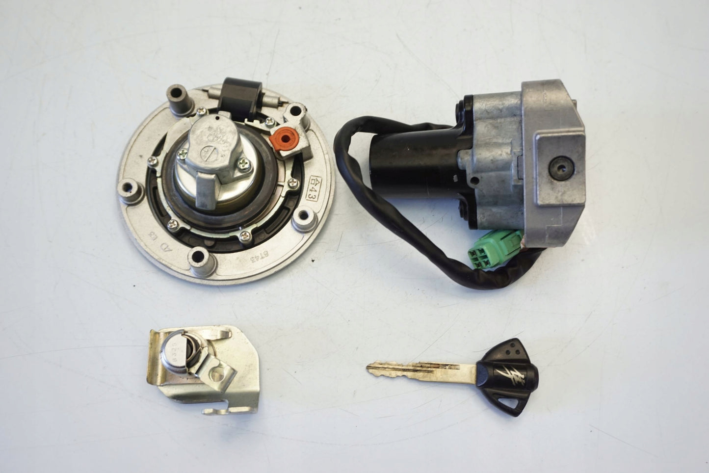 SUZUKI GSX-R 1300 HAYABUSA 08-16 Schlosssatz Zündschloss Lock Set