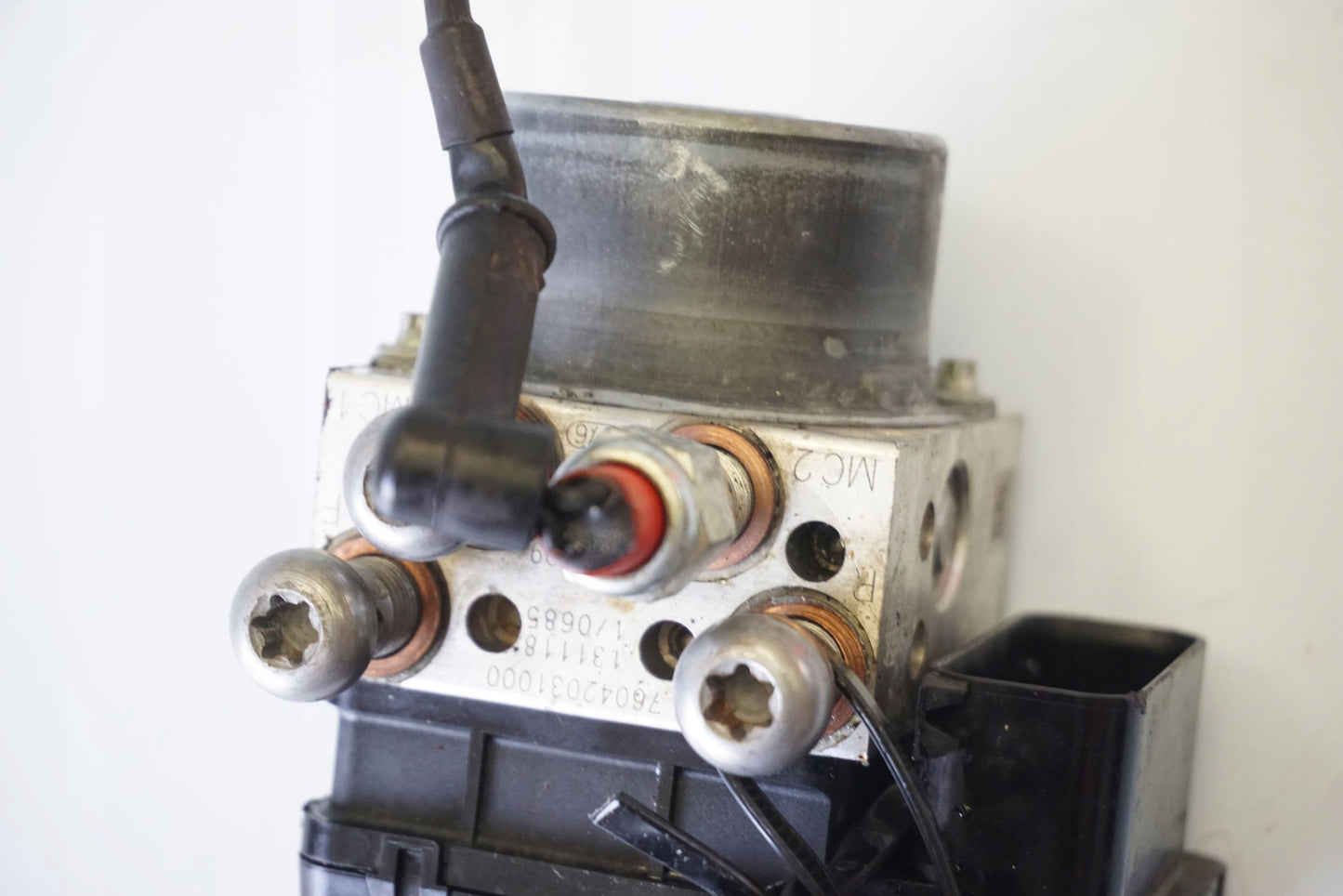 KTM 690 DUKE 12-15 ABS Pumpe Druckmodulator 8