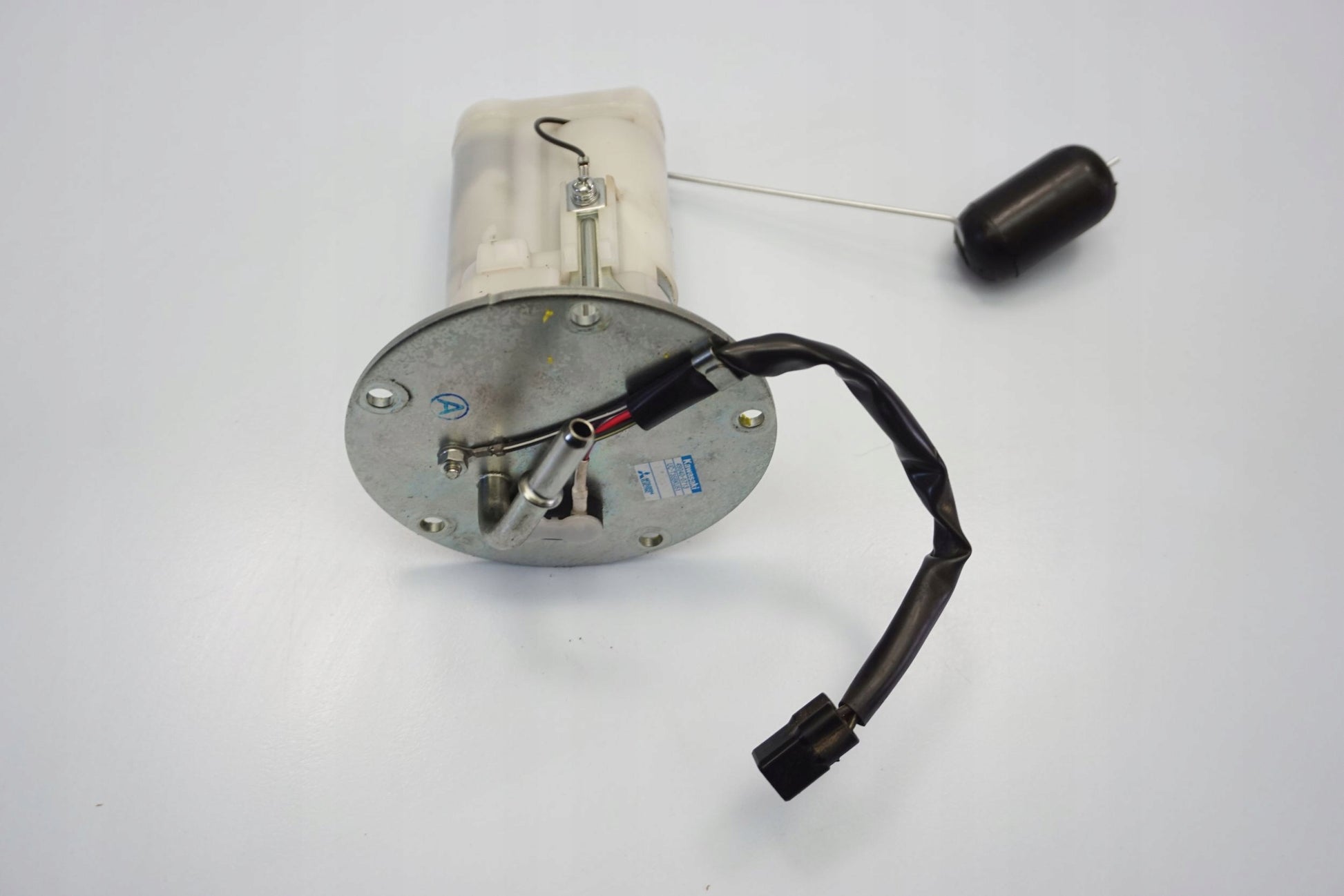 KAWASAKI Z-300 15-18 Benzinpumpe Kraftstoffpumpe Fuel Pump 8