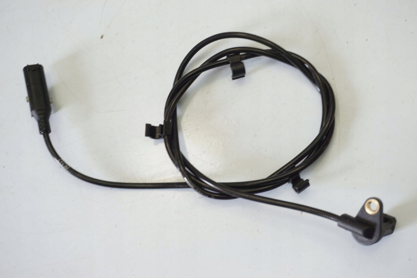 MOTO GUZZI V9 ROAMER ABS Sensor hinten 6