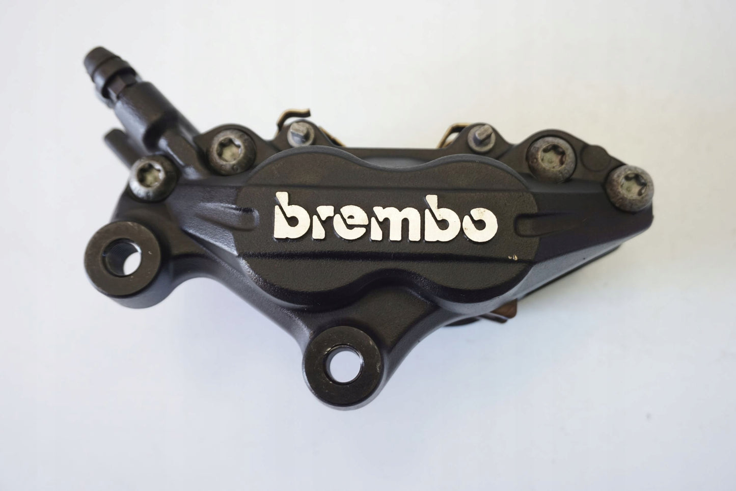 MOTO GUZZI V9 ROAMER Bremse Bremssattel Bremszange vorne links 6