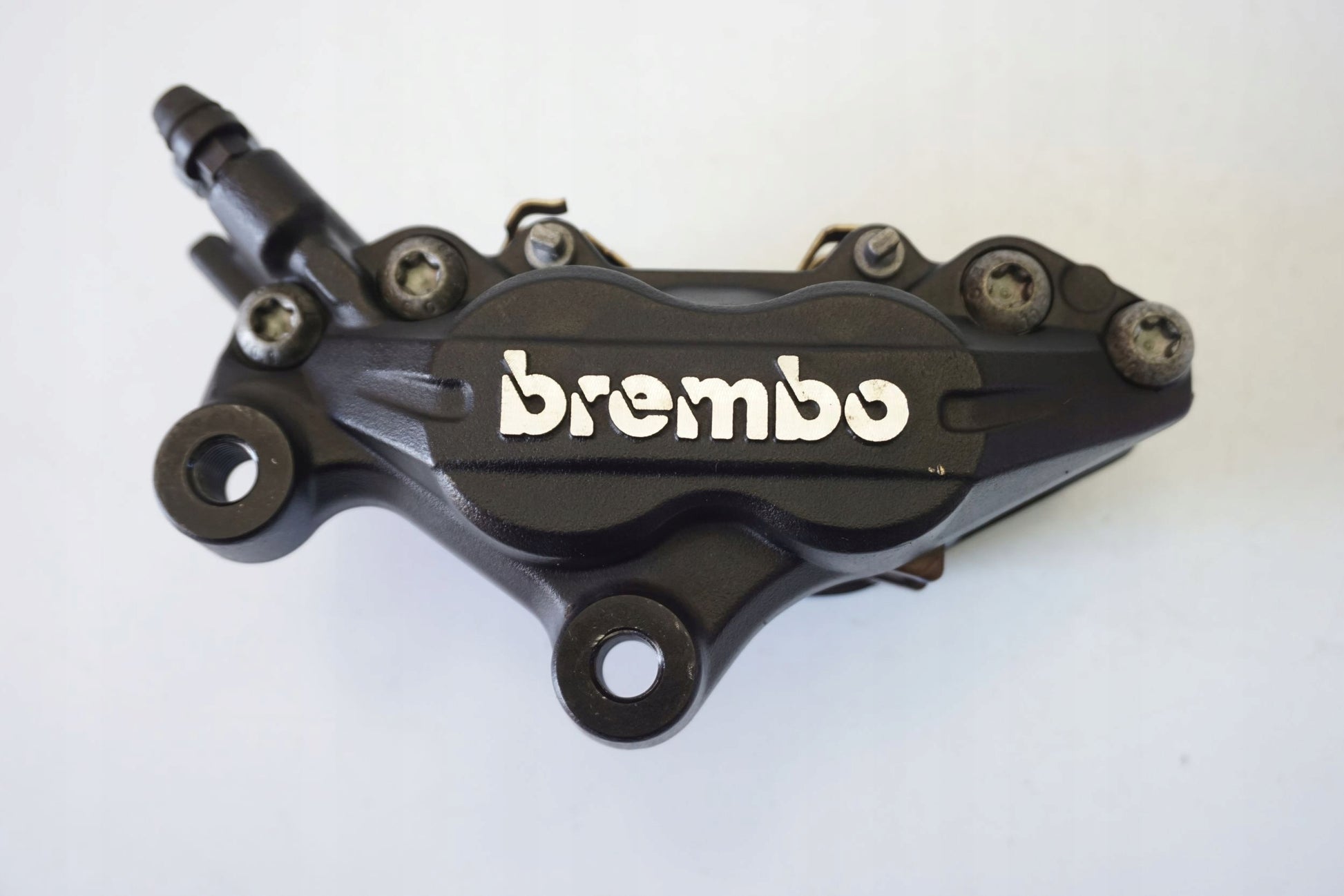 MOTO GUZZI V9 ROAMER Bremse Bremssattel Bremszange vorne links 6