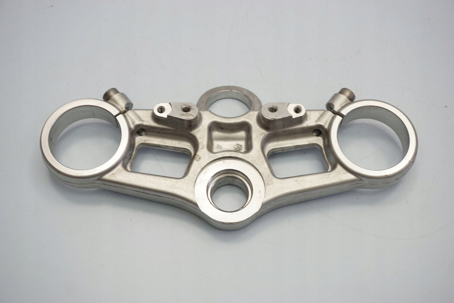 TRIUMPH DAYTONA 675 06-12 obere Gabelbrücke Triple Clamp oben